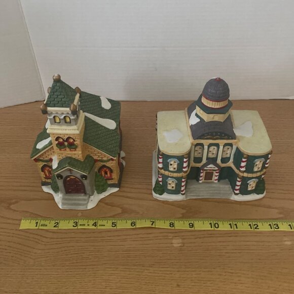 Grandeur Noel Snow Flake Village Church and Museum Christmas Hand Painted 1994 - Picture 12 of 14